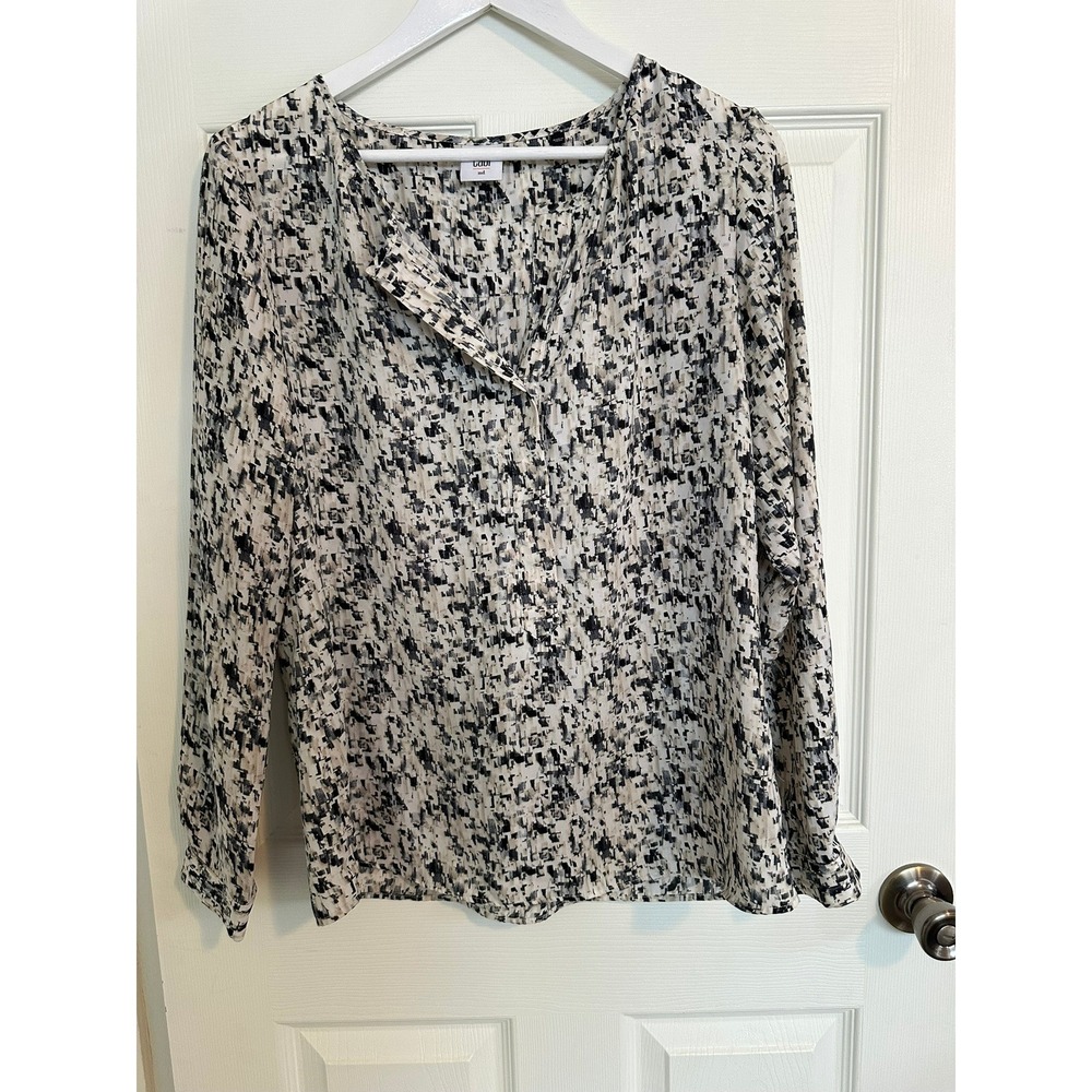 Cabi, Medium, Abstract Print Long Sleeve‎ Button Opening Blouse